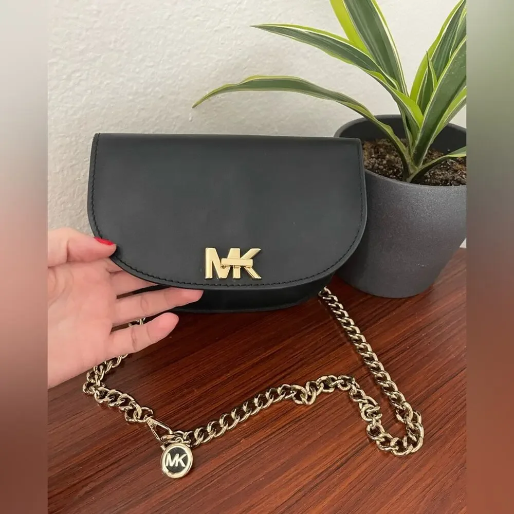 MICHAEL KORS - Black Fanny Pack Belt Bag Purse